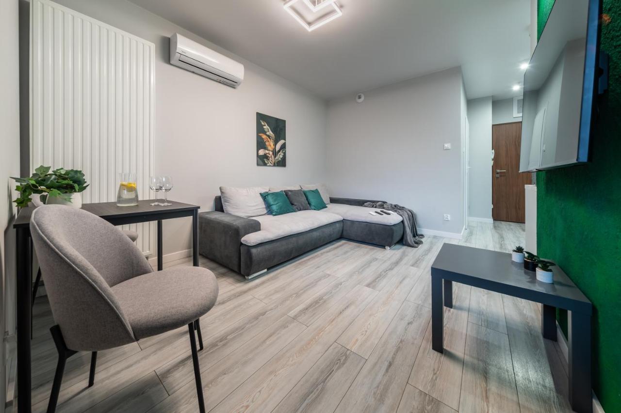 Resinest Apartamenty Jurowiecka J17 Białystok Kültér fotó